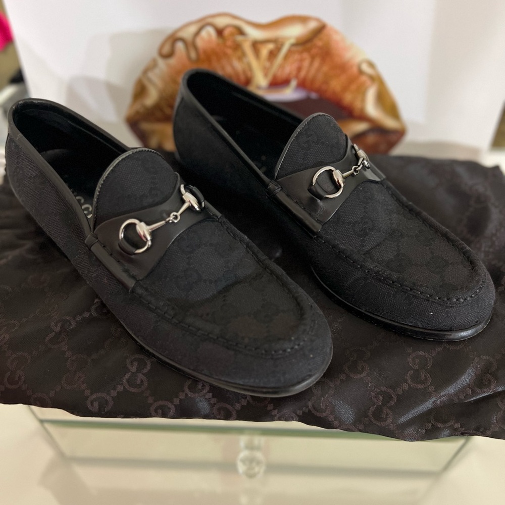 Gucci Women's Black Horsebit Loafers